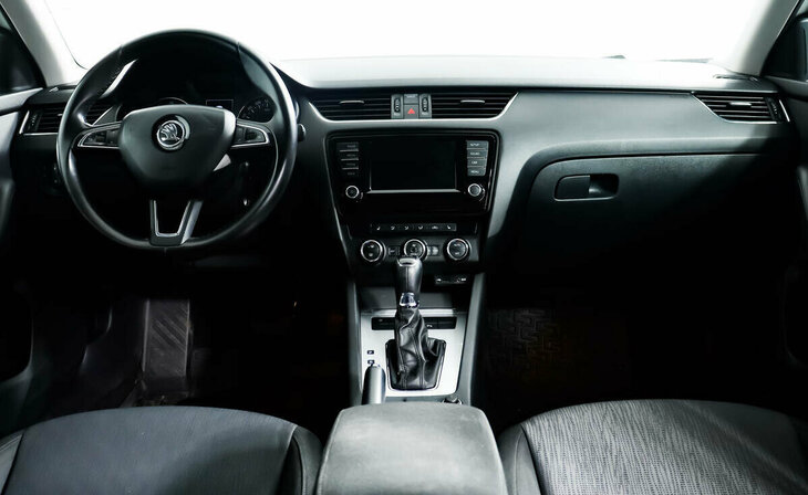 Skoda Octavia - Фото 6