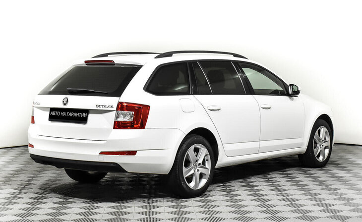Skoda Octavia - Фото 4