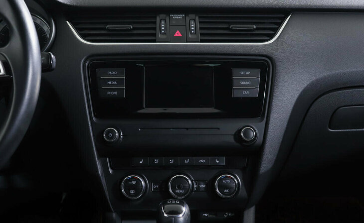 Skoda Octavia - Фото 7