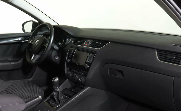 Skoda Octavia - Фото 6