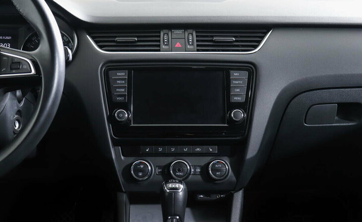 Skoda Octavia - Фото 7