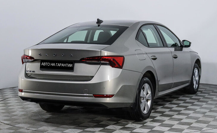 Skoda Octavia - Фото 2