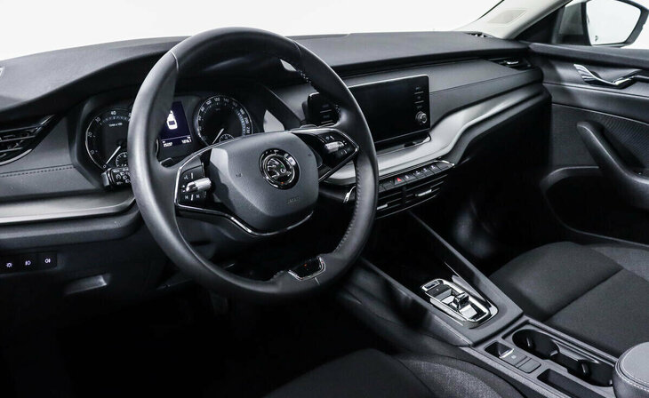 Skoda Octavia - Фото 8