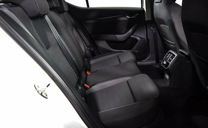 Skoda Octavia - Фото 8