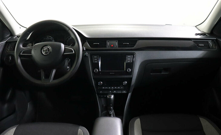 Skoda Rapid - Фото 9