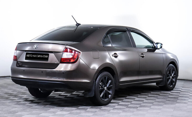 Skoda Rapid - Фото 4