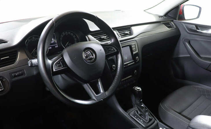 Skoda Rapid - Фото 7