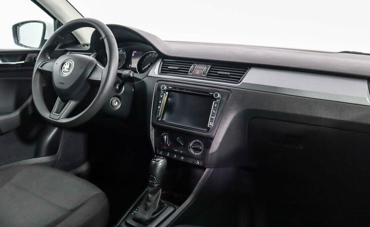 Skoda Octavia - Фото 5