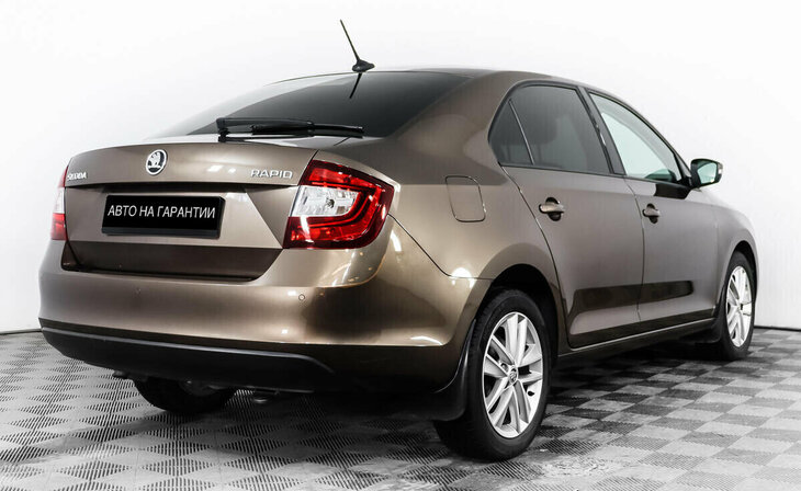 Skoda Rapid - Фото 4
