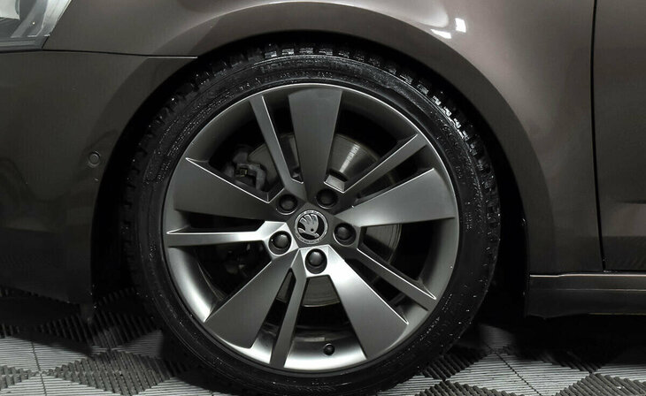 Skoda Octavia - Фото 7