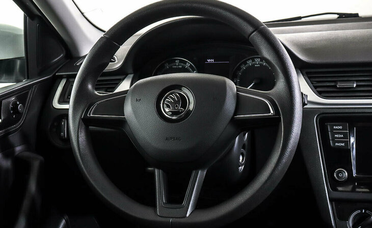 Skoda Rapid - Фото 9