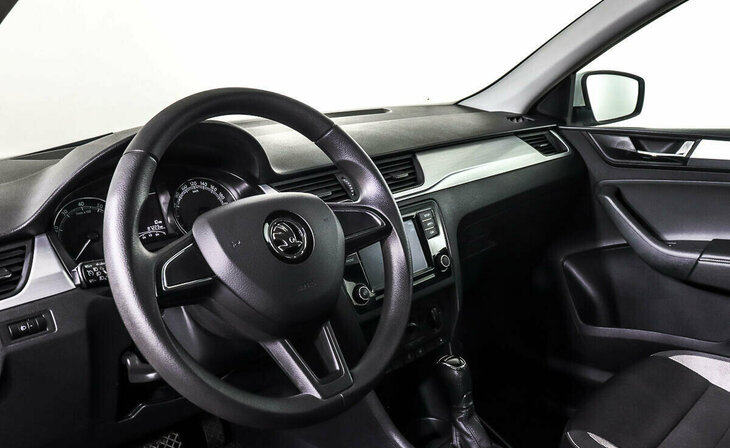 Skoda Rapid - Фото 8