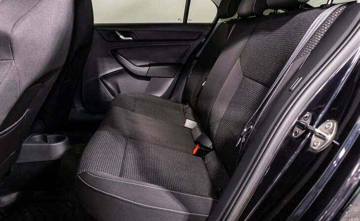 Skoda Rapid - Фото 9