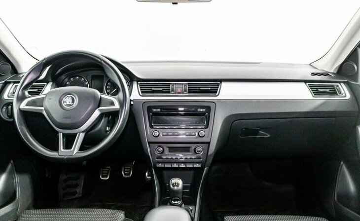 Skoda Rapid - Фото 5