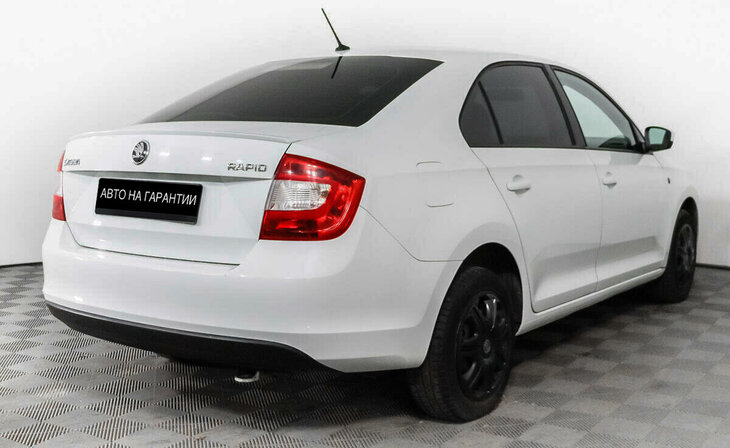 Skoda Rapid - Фото 2
