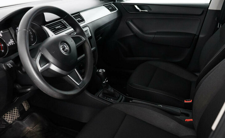 Skoda Rapid - Фото 6