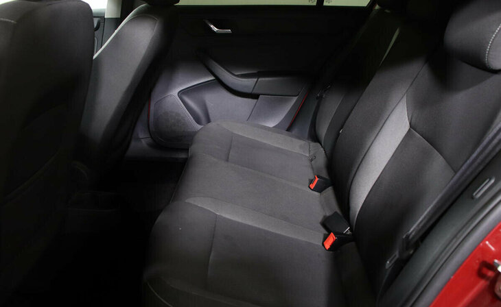 Skoda Rapid - Фото 8