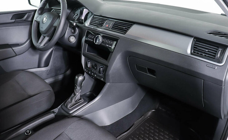 Skoda Rapid - Фото 6