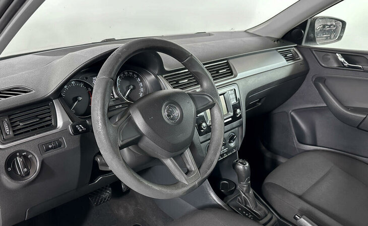 Skoda Rapid - Фото 6
