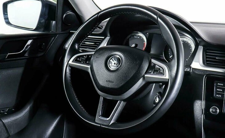 Skoda Rapid - Фото 10