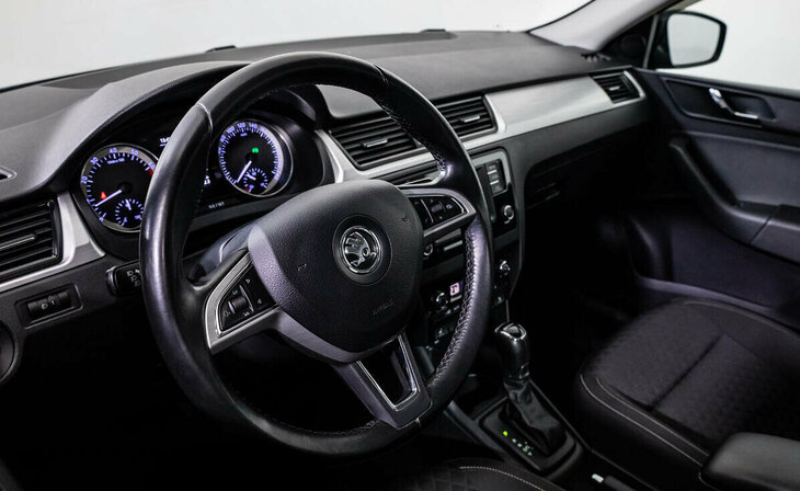 Skoda Rapid - Фото 6