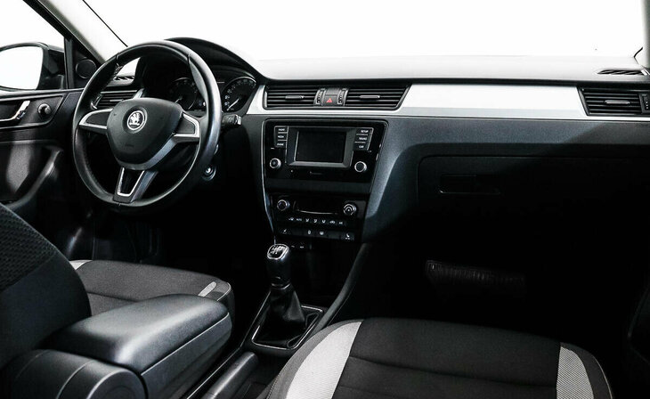 Skoda Rapid - Фото 4