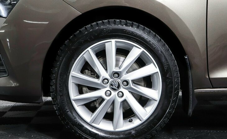 Skoda Rapid - Фото 8