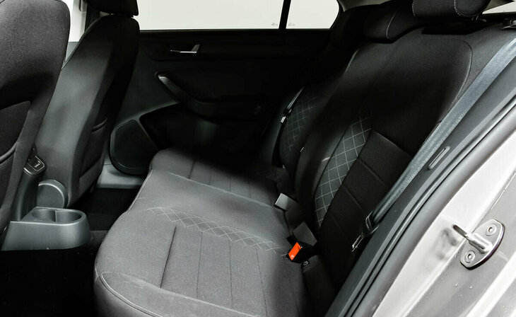 Skoda Rapid - Фото 10