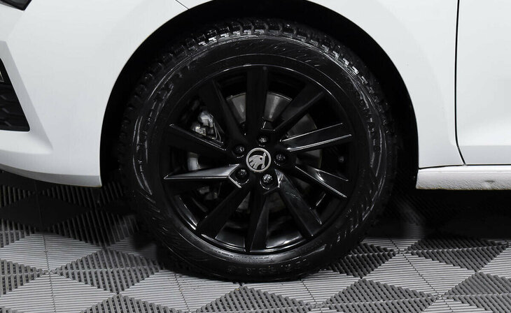 Skoda Rapid - Фото 7