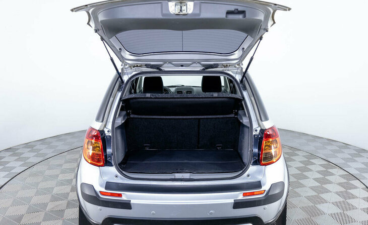 Suzuki SX4 - Фото 13