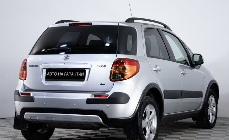 Suzuki SX4 - Фото 2