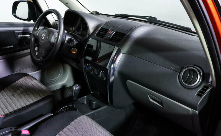 Suzuki SX4 - Фото 5