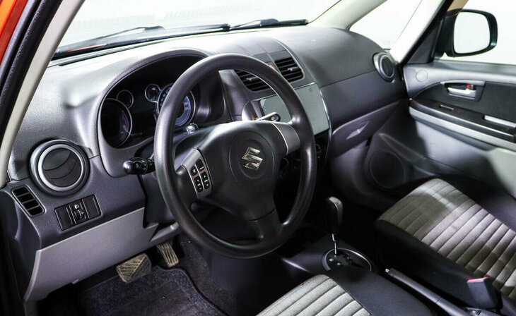 Suzuki SX4 - Фото 7