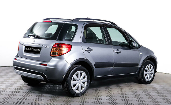 Suzuki SX4 - Фото 4