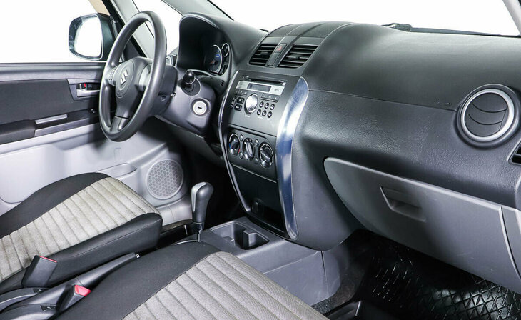 Suzuki SX4 - Фото 7