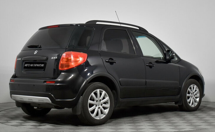 Suzuki SX4 - Фото 2