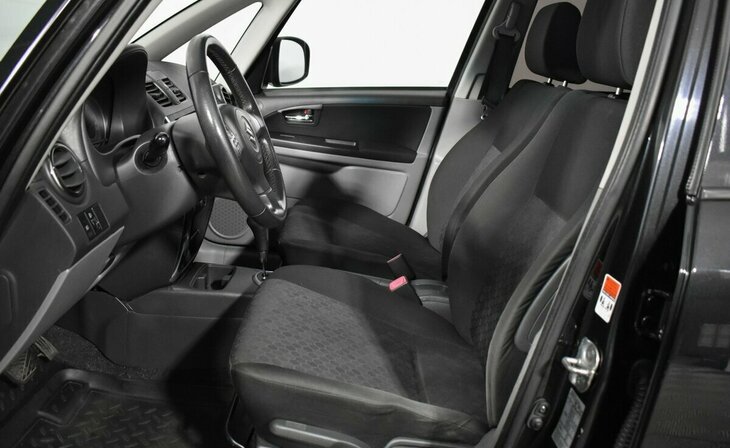 Suzuki SX4 - Фото 4