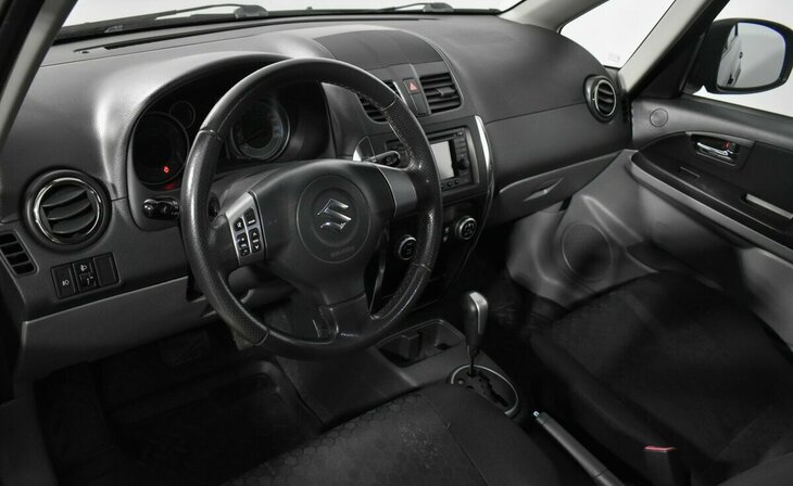 Suzuki SX4 - Фото 6