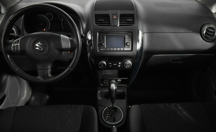 Suzuki SX4 - Фото 7