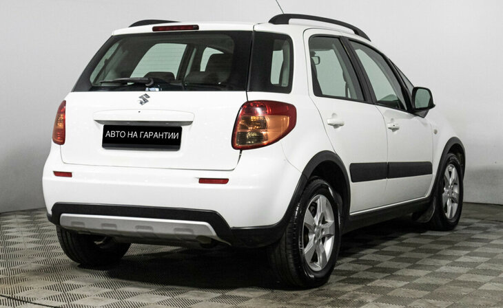 Suzuki SX4 - Фото 2