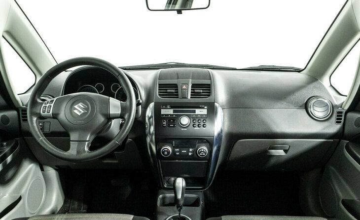 Suzuki SX4 - Фото 5