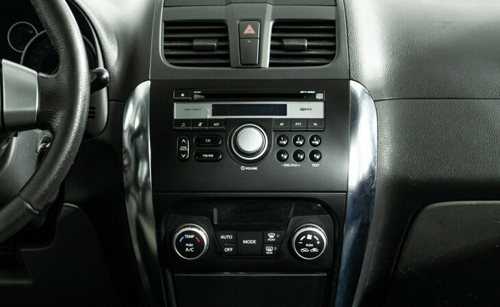 Suzuki SX4 - Фото 7