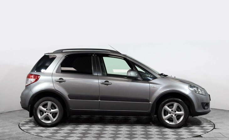 Suzuki SX4 - Фото 3