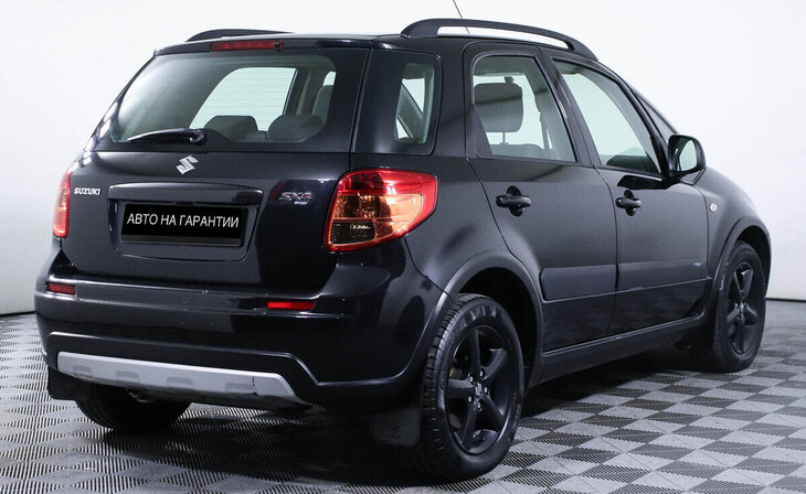 Suzuki SX4 - Фото 2