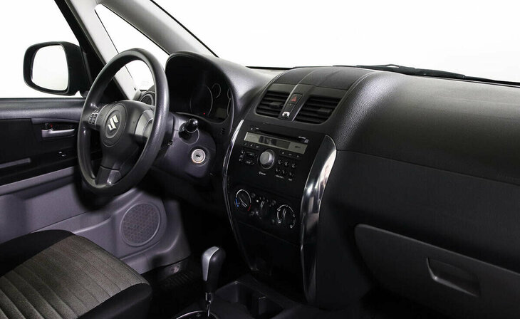 Suzuki SX4 - Фото 4