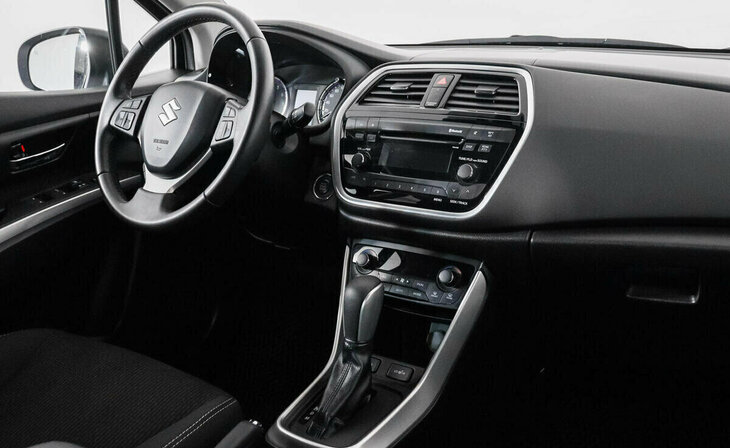 Suzuki SX4 - Фото 4