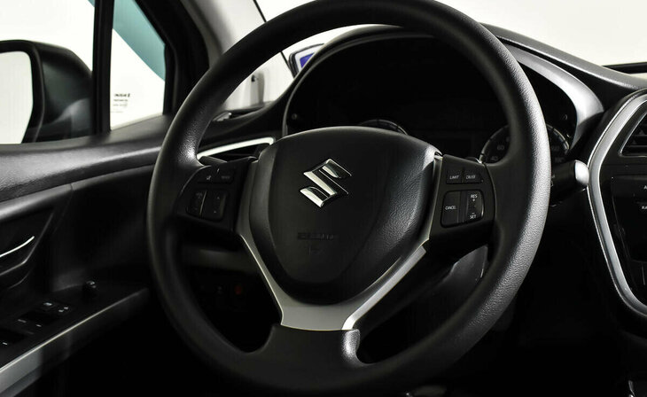 Suzuki SX4 - Фото 10