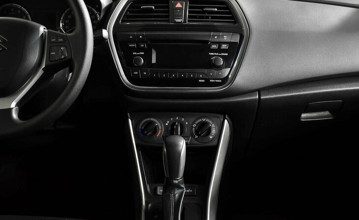 Suzuki SX4 - Фото 12