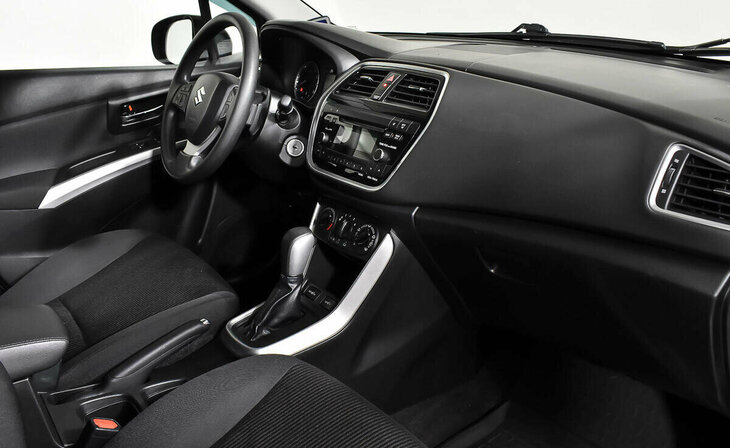 Suzuki SX4 - Фото 7