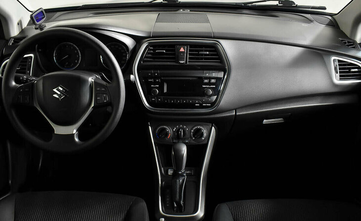 Suzuki SX4 - Фото 8